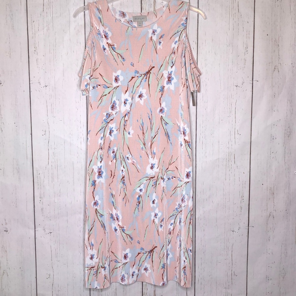 Belle & Sky Ladies Dress.